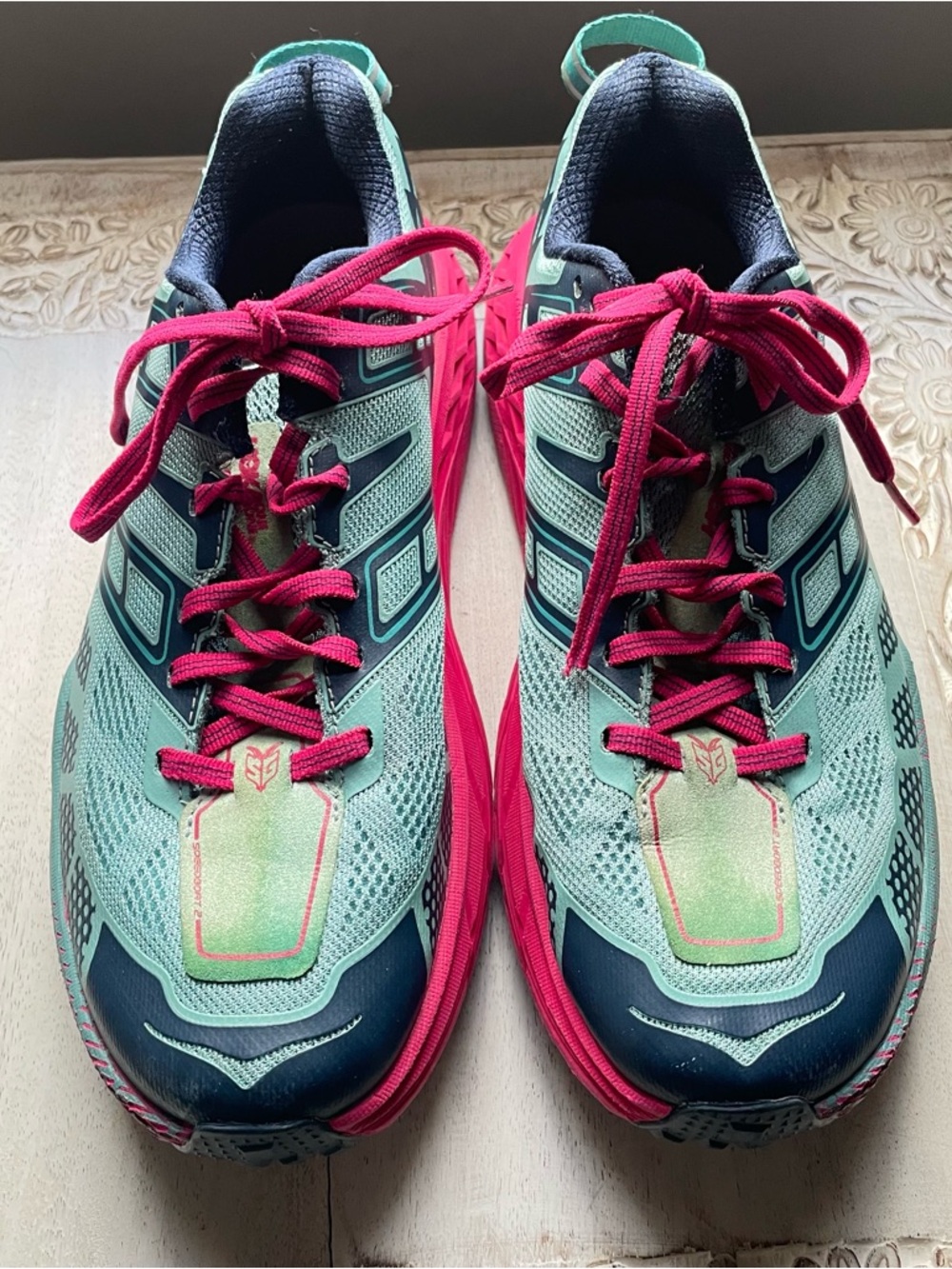 Hoka one one W speedgoat 2 size 8.5.